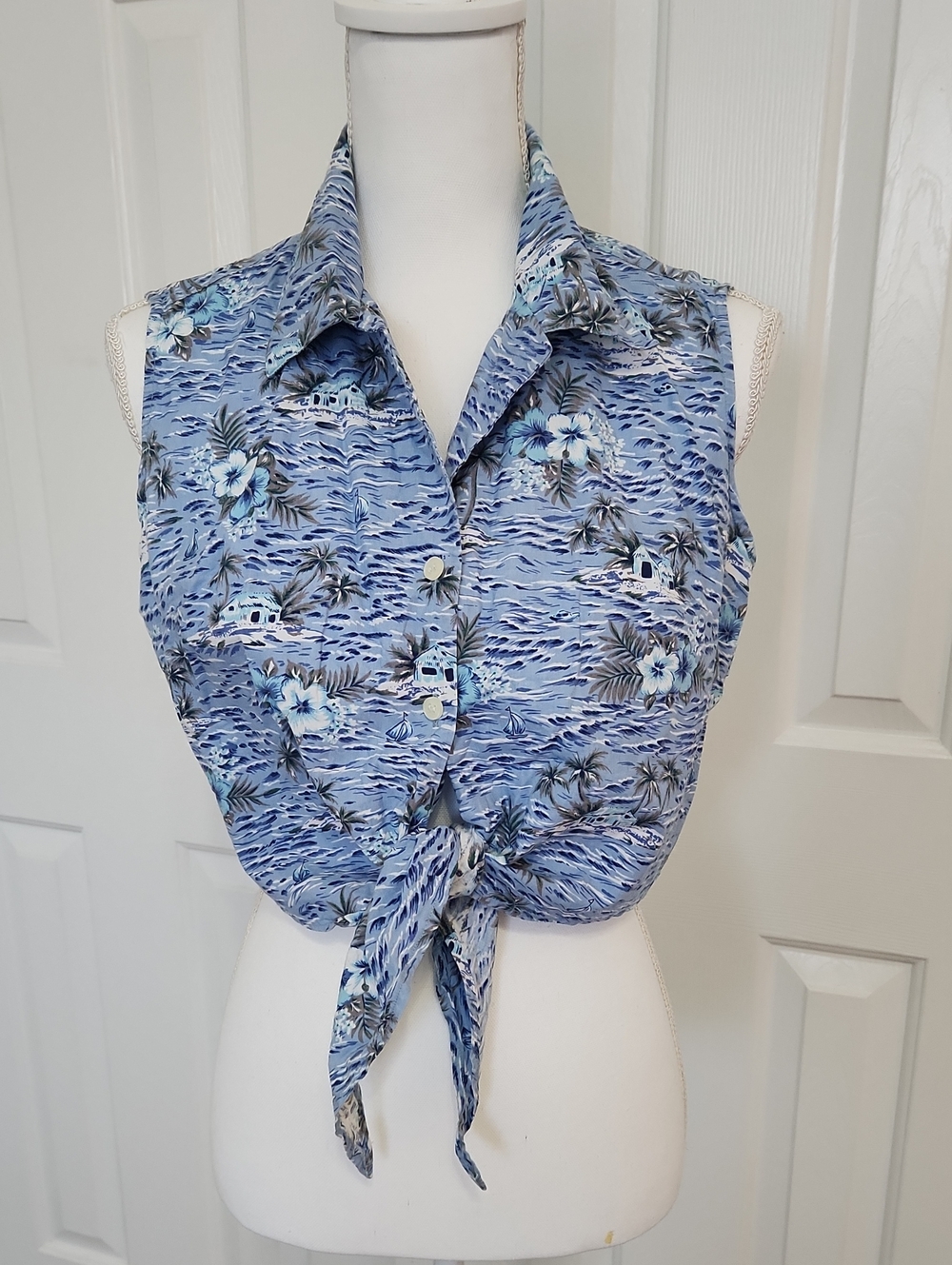 Vintage Jordache 100% Cotton Button Down Crop Top Tropical Hawaiian Coastal L
